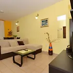 With Parking Space Slatine, Ciovo - 5158 Διαμέρισμα