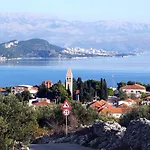 Διαμέρισμα With Parking Space Slatine, Ciovo - 5158