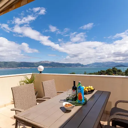 With Parking Space Slatine, Ciovo - 5158 * 特罗吉尔