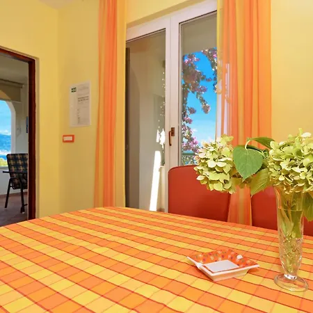 Apartment With Parking Space Slatine, Ciovo - 5158