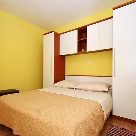 With Parking Space Slatine, Ciovo - 5158 Appartamento