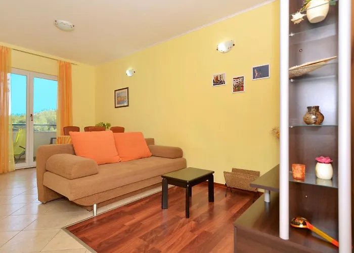 With Parking Space Slatine, Ciovo - 5158 公寓 特罗吉尔