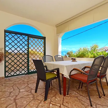 Διαμέρισμα With Parking Space Slatine, Ciovo - 5158 Τρογκίρ